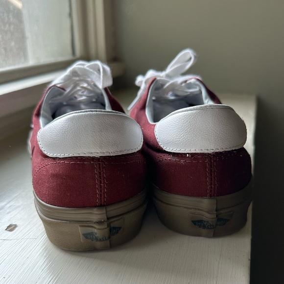 Vans shoes maroon - Picture 2 of 4